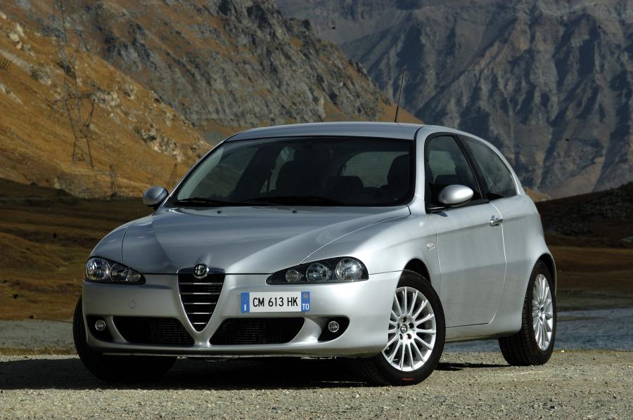  Alfa Romeo 147 3-Door (937A) 2004 года  (фото 36 из 48)